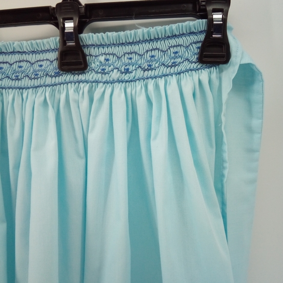 Nancy Anne Apron Fashions Hand Smocked Sky Half Blue Apron Waist Tie One Size - Picture 3 of 7